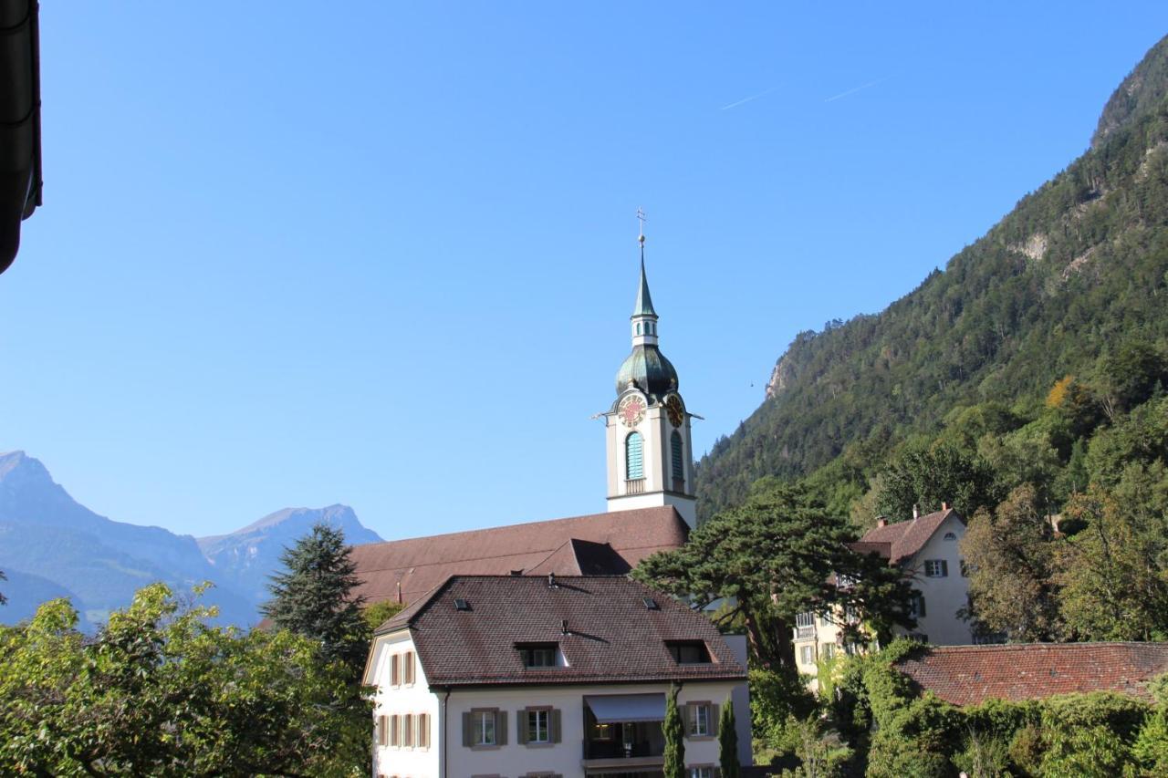 Hotel Zum Schwarzen Loewen Altdorf Exterior foto